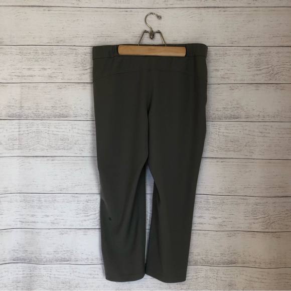 Lululemon On the Fly 7/8 Pant *Woven - Picture 8 of 11